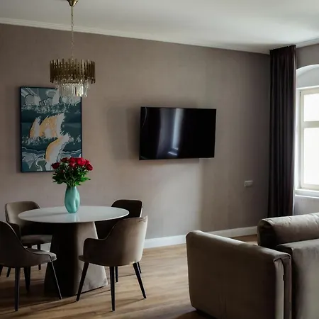 Alte Muenze Mit Parkplatz *