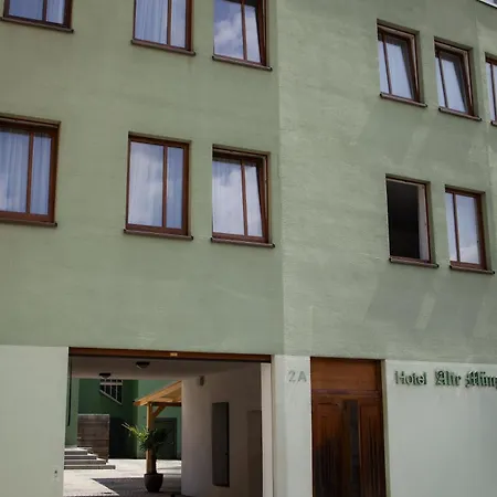 Alte Muenze Mit Parkplatz *